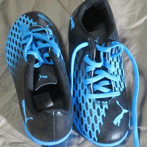 New Never Worn Puma Athletic Shoes Black with Blue Youth Size 2